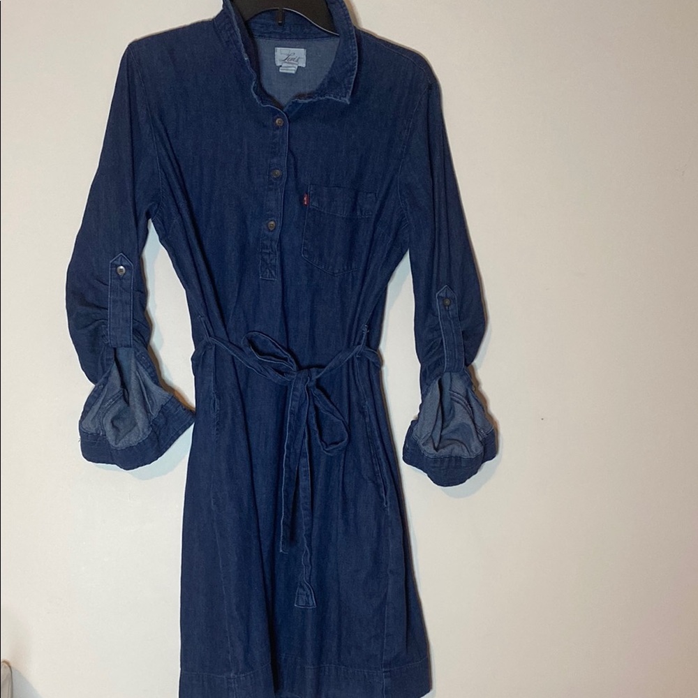 Women’s Levi's long-sleeve Jean shirt dress blue L XL pockets belted denim EUC